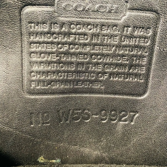 Coach Willis Bag Purse #9927
Black Leather Brass Buckle
Hungary Vintage 90s - Picture 7 of 12